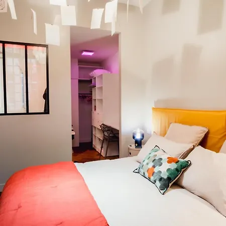 Five - Parking, Balneotherapie, Place Nationale, Un Havre De Paix