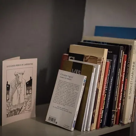 Five - Parking, Balneotherapie, Place Nationale, Un Havre De Paix Apartman