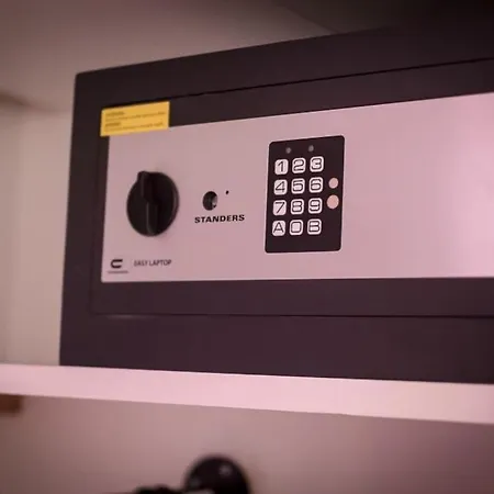 Five - Parking, Balneotherapie, Place Nationale, Un Havre De Paix * Montauban