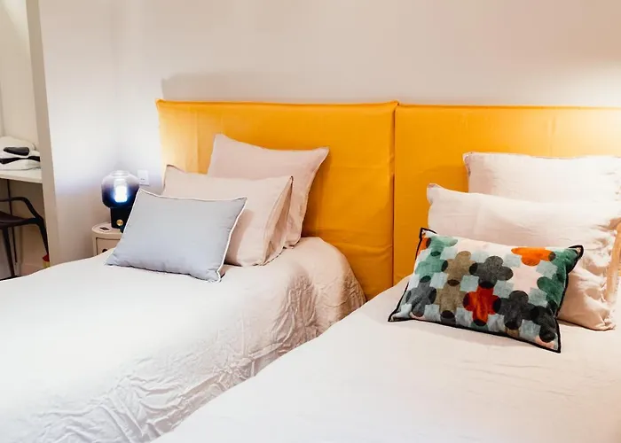 Apartament Five - Parking, Balneotherapie, Place Nationale, Un Havre De Paix