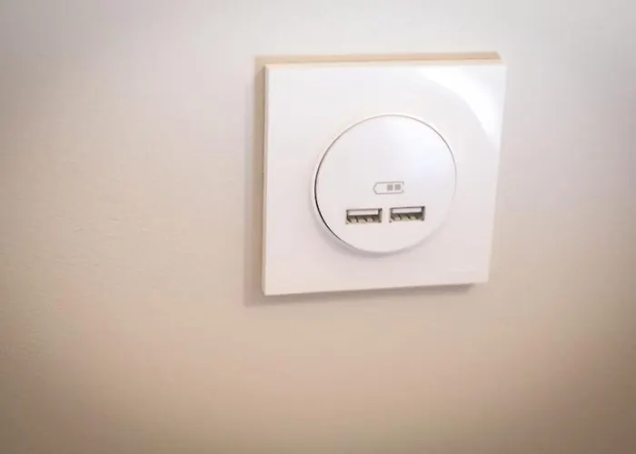 Apartament Five - Parking, Balneotherapie, Place Nationale, Un Havre De Paix *