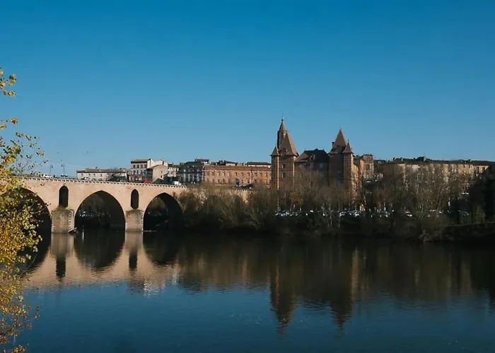 Apartament Five - Parking, Balneotherapie, Place Nationale, Un Havre De Paix *