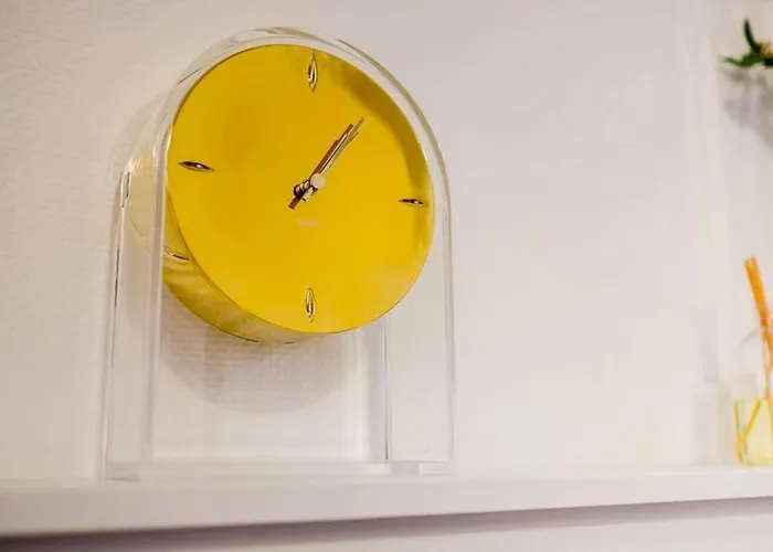 Five - Parking, Balneotherapie, Place Nationale, Un Havre De Paix *