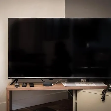 Five - Parking, Balnéothérapie, Place Nationale, Un Havre De Paix Montauban