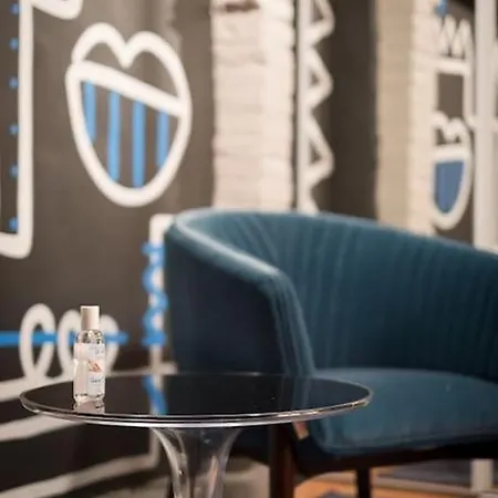 Appartement Five - Parking, Balnéothérapie, Place Nationale, Un Havre De Paix Montauban