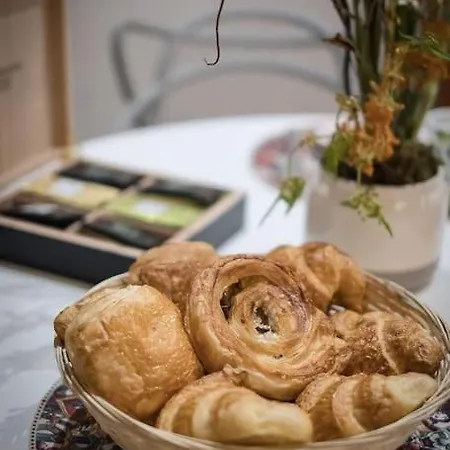 Five - Parking, Balnéothérapie, Place Nationale, Un Havre De Paix Appartement Montauban