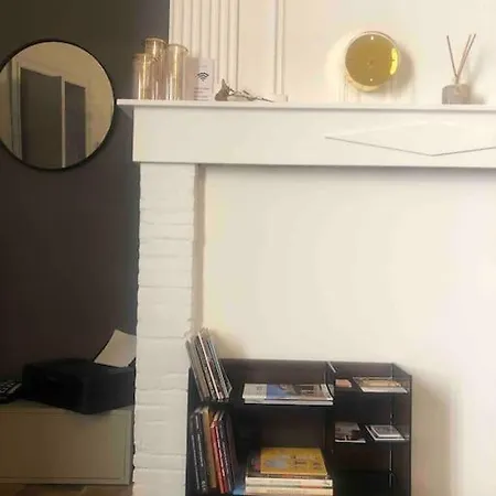 Five - Parking, Balnéothérapie, Place Nationale, Un Havre De Paix *