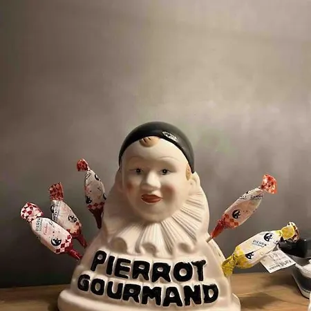 Five - Parking, Balnéothérapie, Place Nationale, Un Havre De Paix Montauban